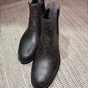 Storm by Cougar Rain boots Size 10